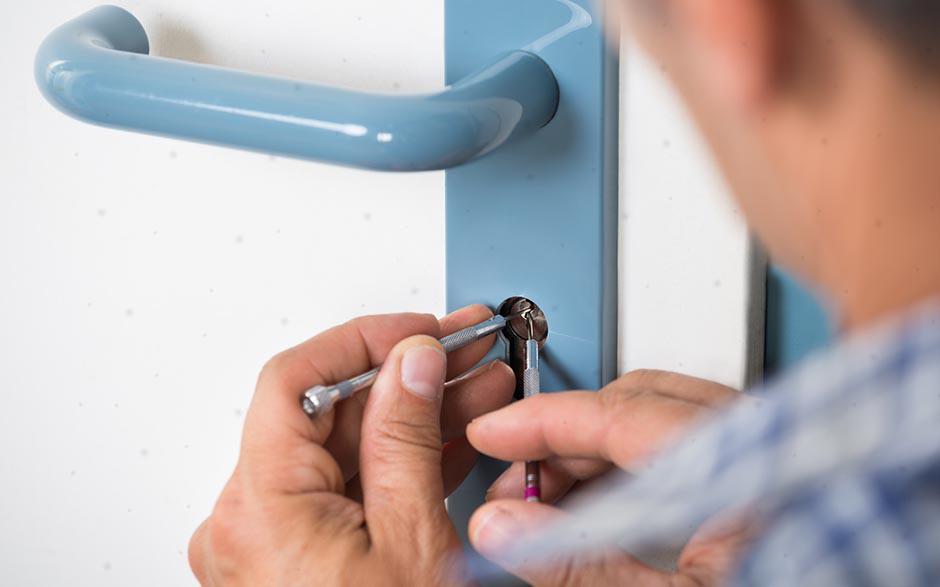 ouvrir une porte de garage basculante sans clef Aulnay-sous-Bois