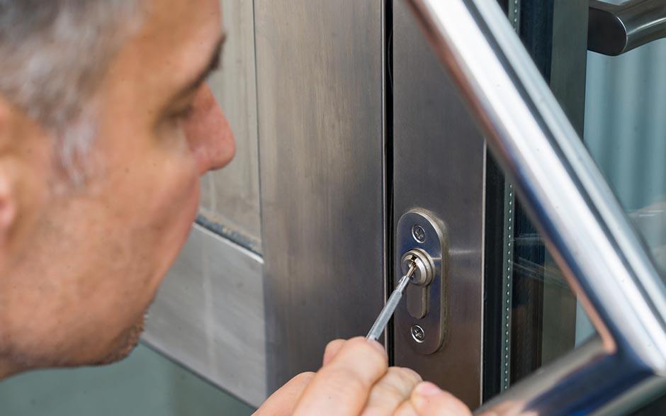 ouvrir une porte de garage basculante sans clef Aulnay-sous-Bois